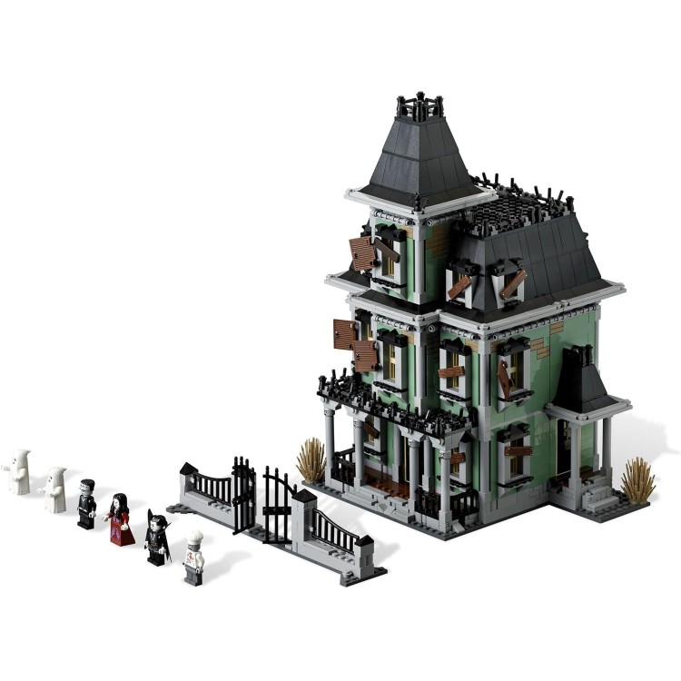 LEGO 10228 Monster Fighters Haunted House LEGO 10228 Monster Fighters Haunted House