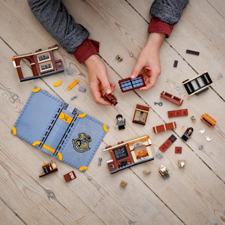 LEGO 76385 Harry Potter Hogwarts Anısı: Tılsım Dersi