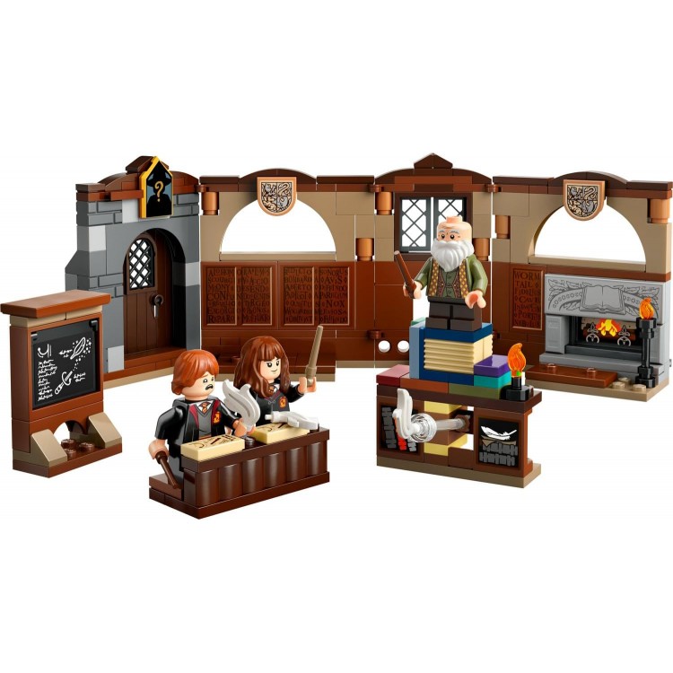 LEGO 76442 Harry Potter Hogwarts Şatosu: Tılsım Dersi
